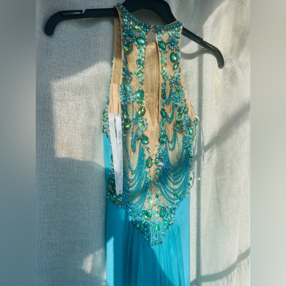 listing-status-banner